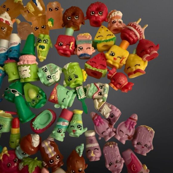 #15 Shopkins Blind Shopping Basket Seasons 1-4 Random Lot Rare Ultra Rare Some - Picture 8 of 13